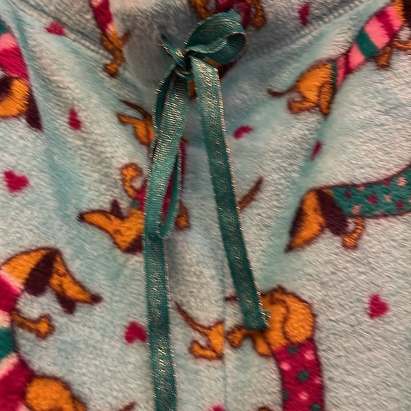 Super soft dachshund pajama bottoms. - Picture 2 of 9